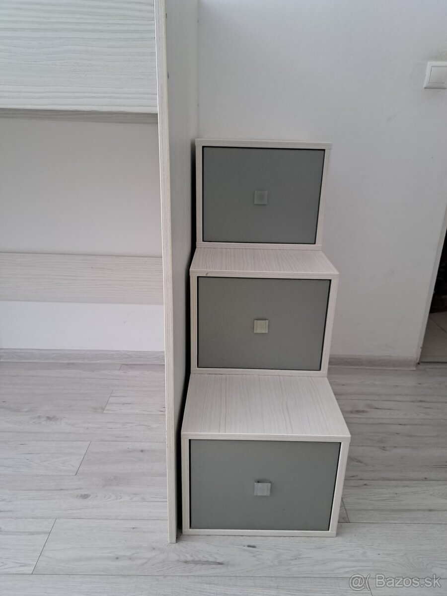 Vyvyšena postel - 3