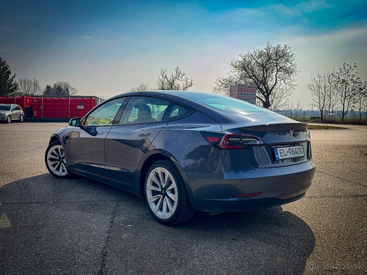 Tesla model 3 na prenájom - 3