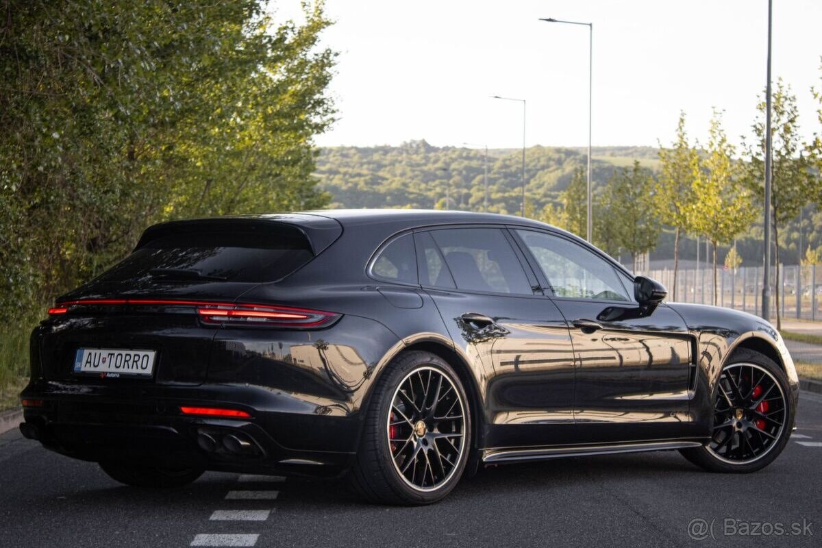 Porsche Panamera GTS / DPH / - 3