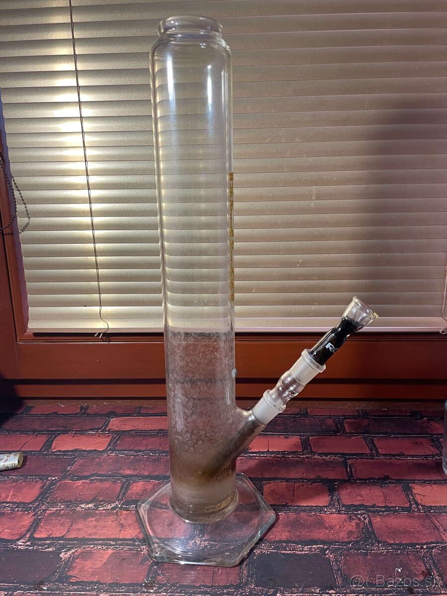 Sklený bong - 3