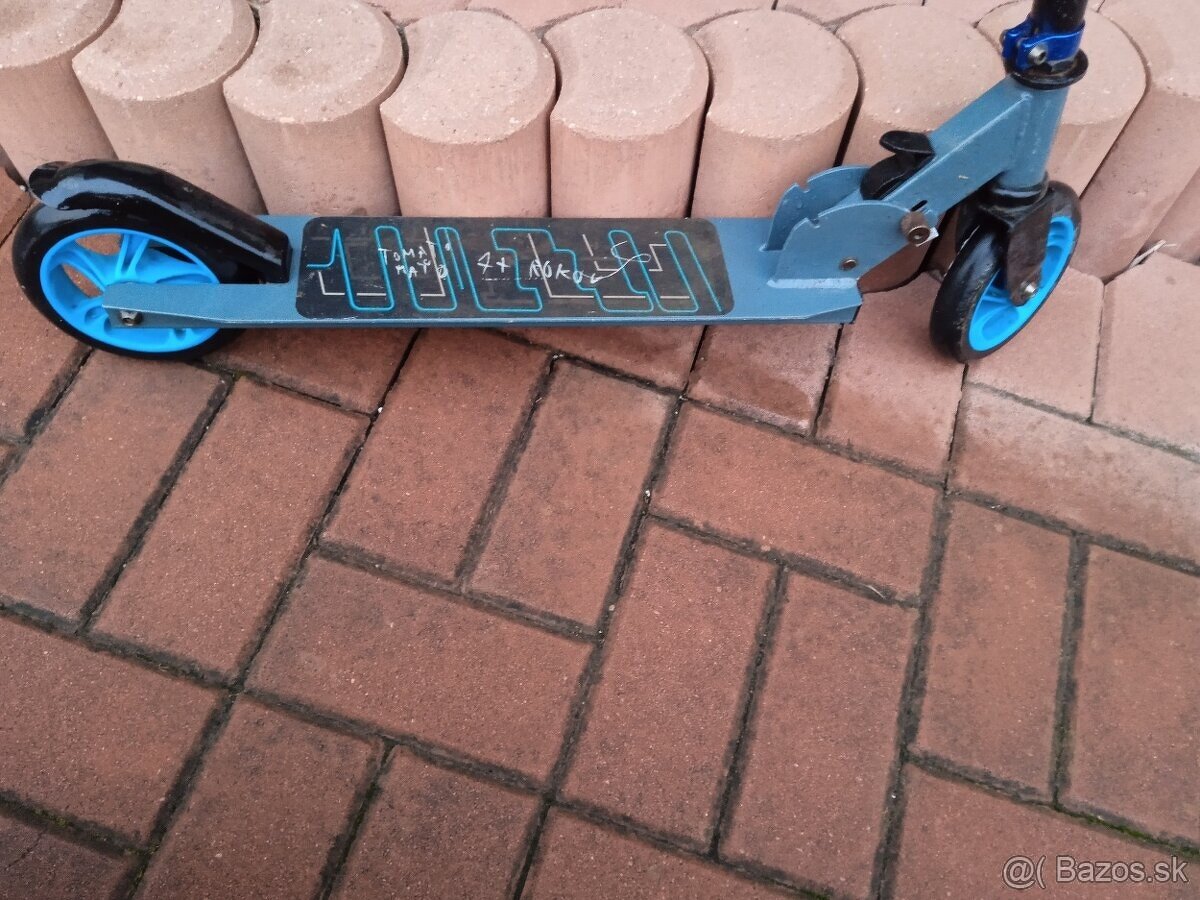 kolobežka používaná concept - 3