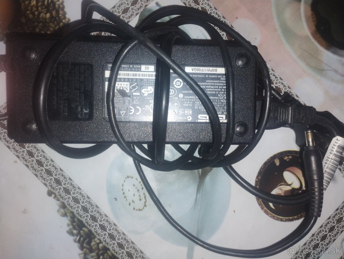 Predám notebook Asus N53S - 3