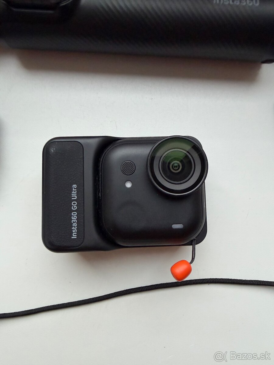 Insta360 GO Ultra Creator Bundle - 3