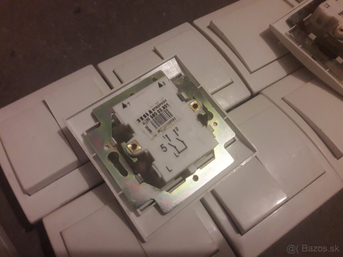 Vypinace - zasuvky - 3