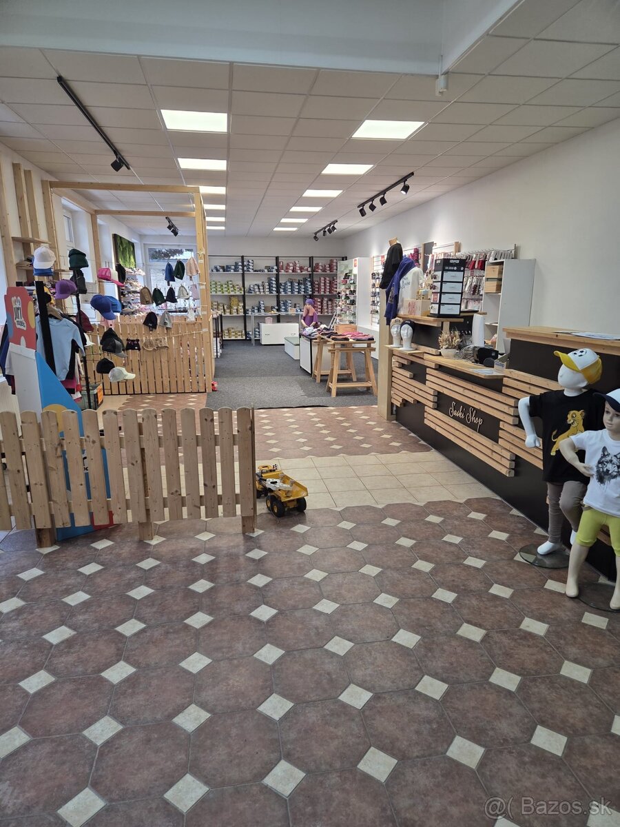 Obchodné priestory námestie v Brezne - 3