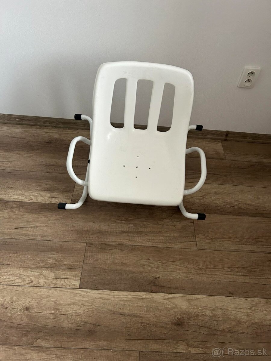 Sedačka na vaňu - pevná - 3