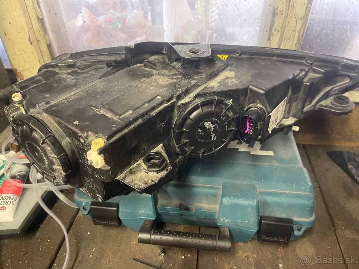 Predný svetlomet Audi a3 - 3