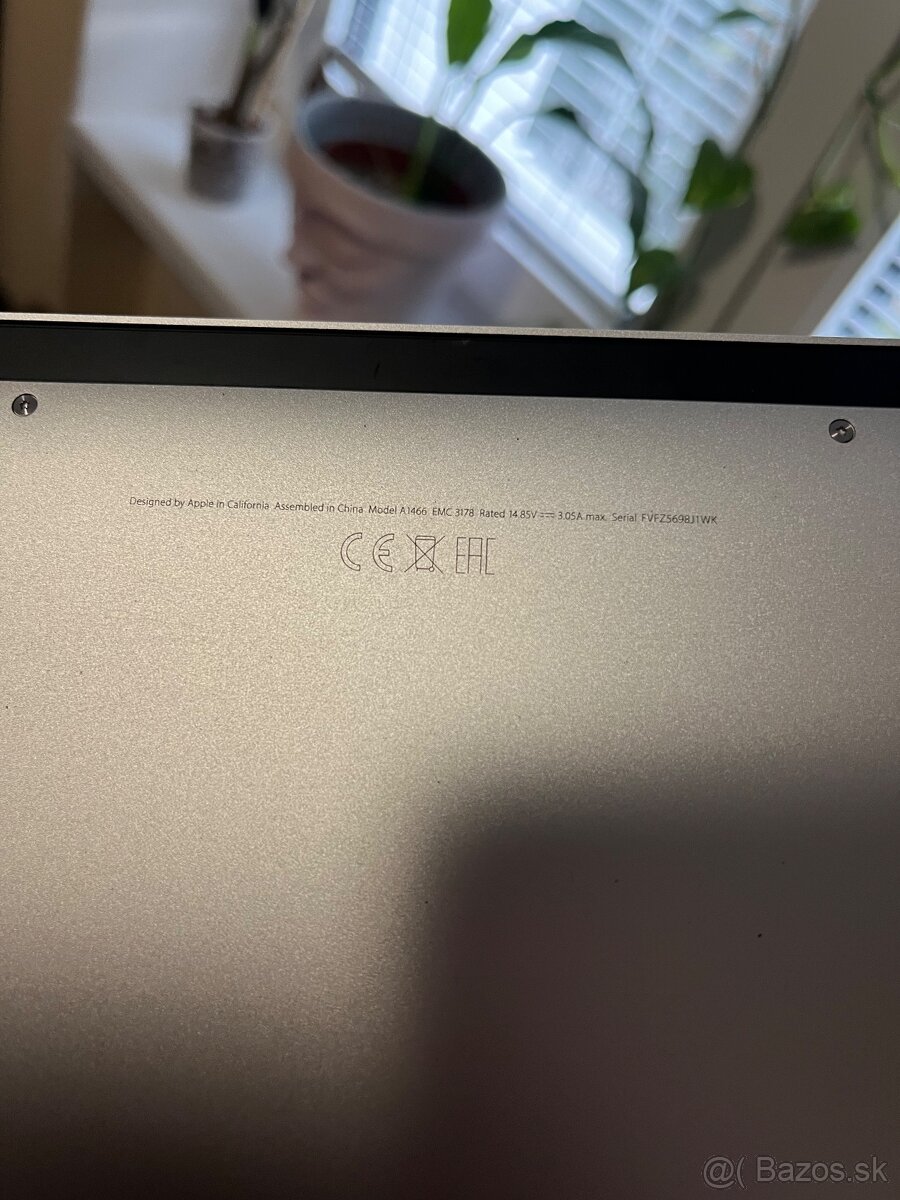 MacBook Air 13”3’ (2017) + dva ochranné obaly - 3