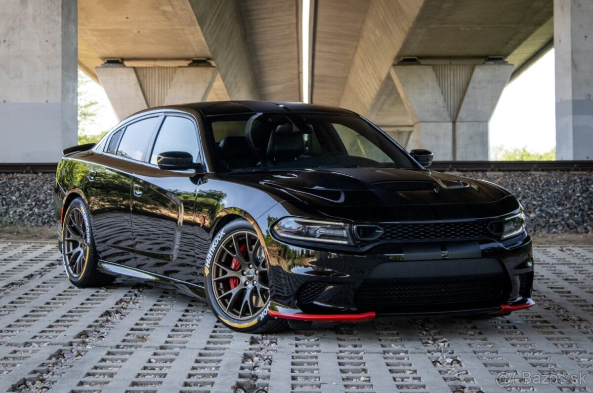 Dodge Charger SRT Hellcat 6.2L V8 - 3