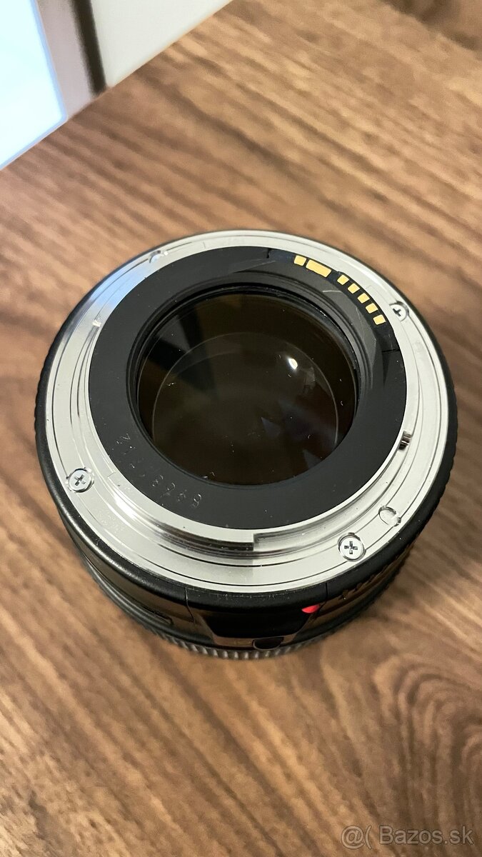 Canon EF 85mm f/1.8 USM - 3