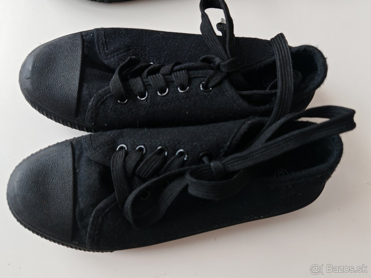 Čierne šnúrovacie plátenky - 3