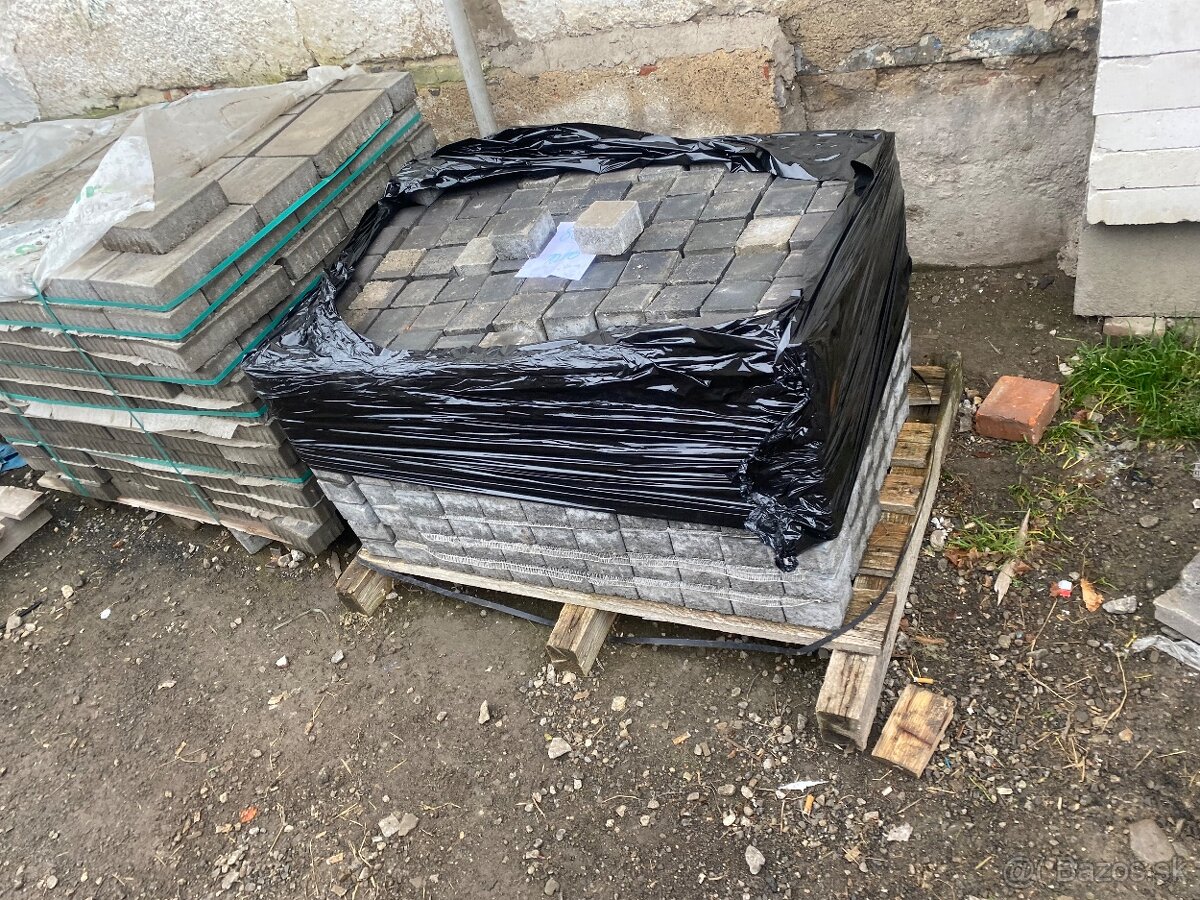 Zámková dlažba , okrasné tvárnice , betónové strešný - 3