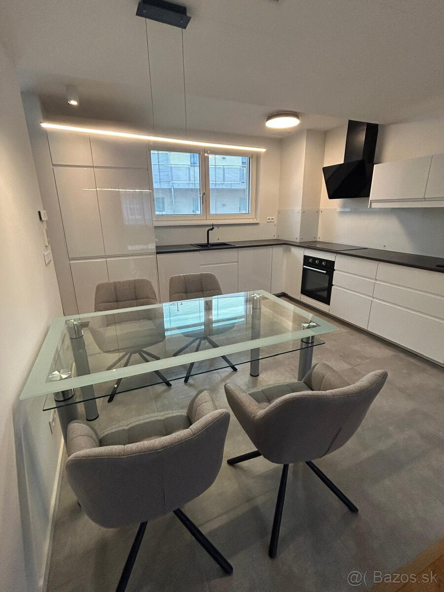 Iba u nás 2i BEZRUČOVA RESIDENCE,balkón,loggia,garáž.státie - 3