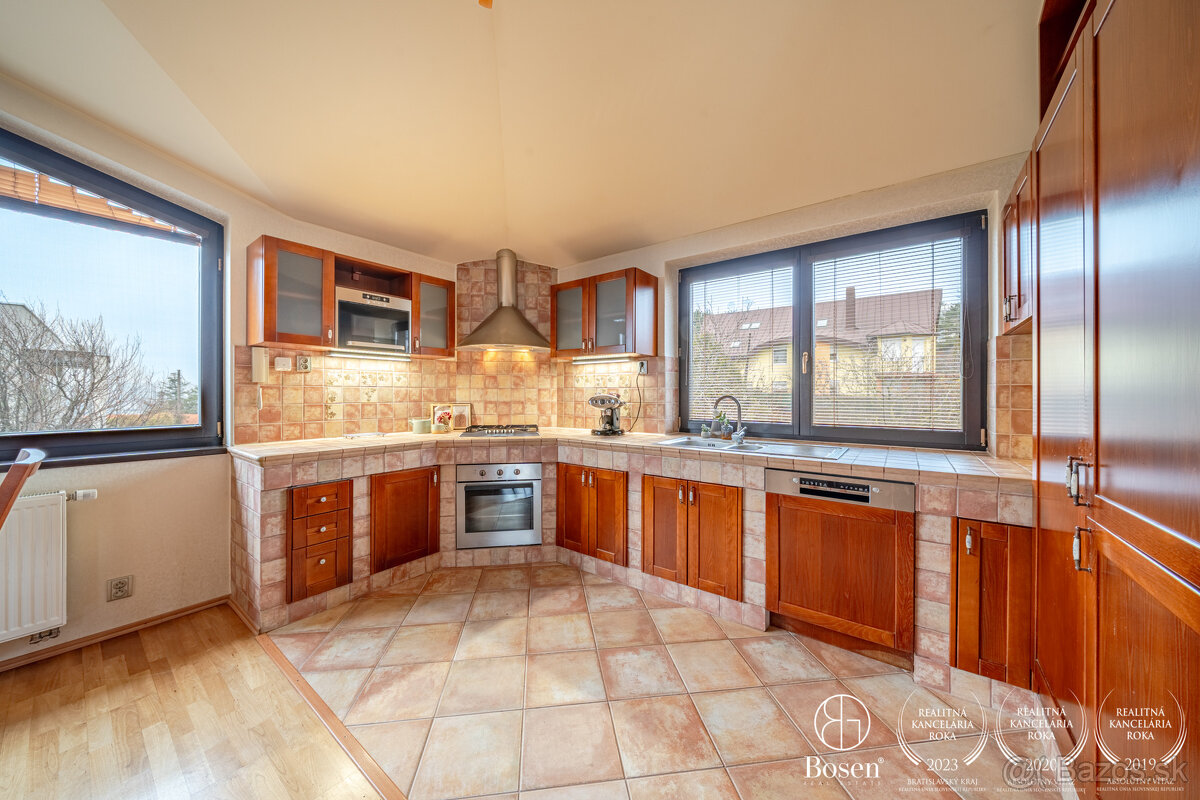 BOSEN | Priestranný 4-izbový byt 140 m² s 40 m² terasou – Hr - 3