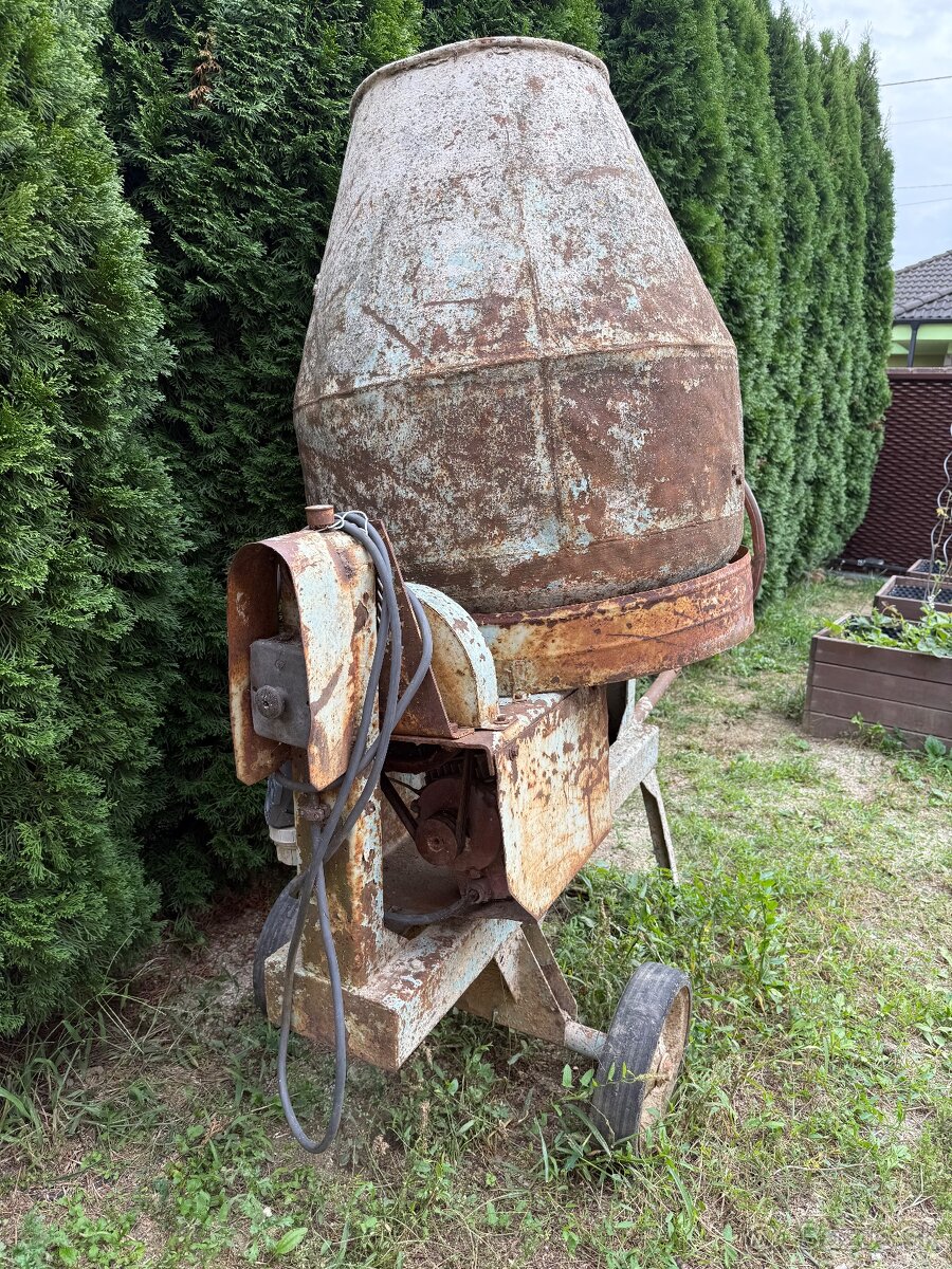 Predám stavebnú miešačku 380V - 3