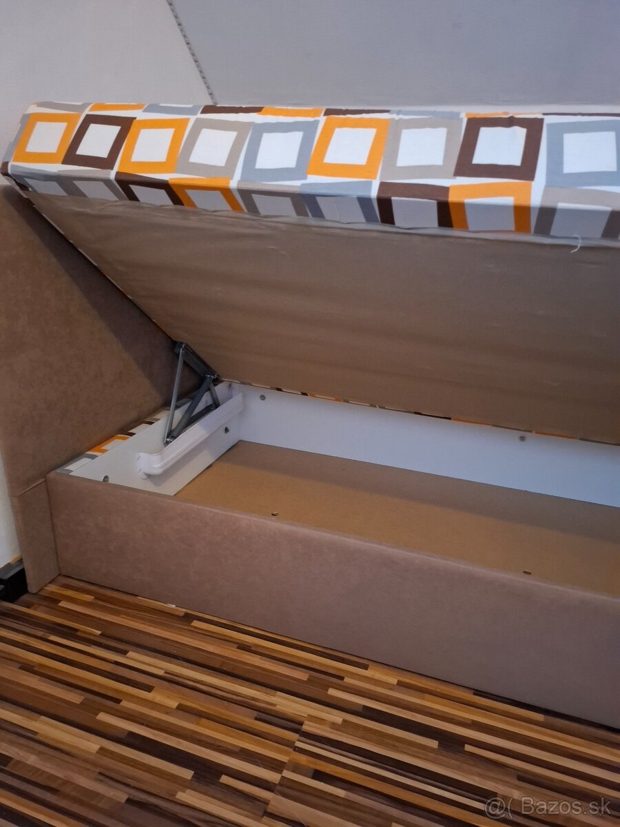 Posteľ - 3