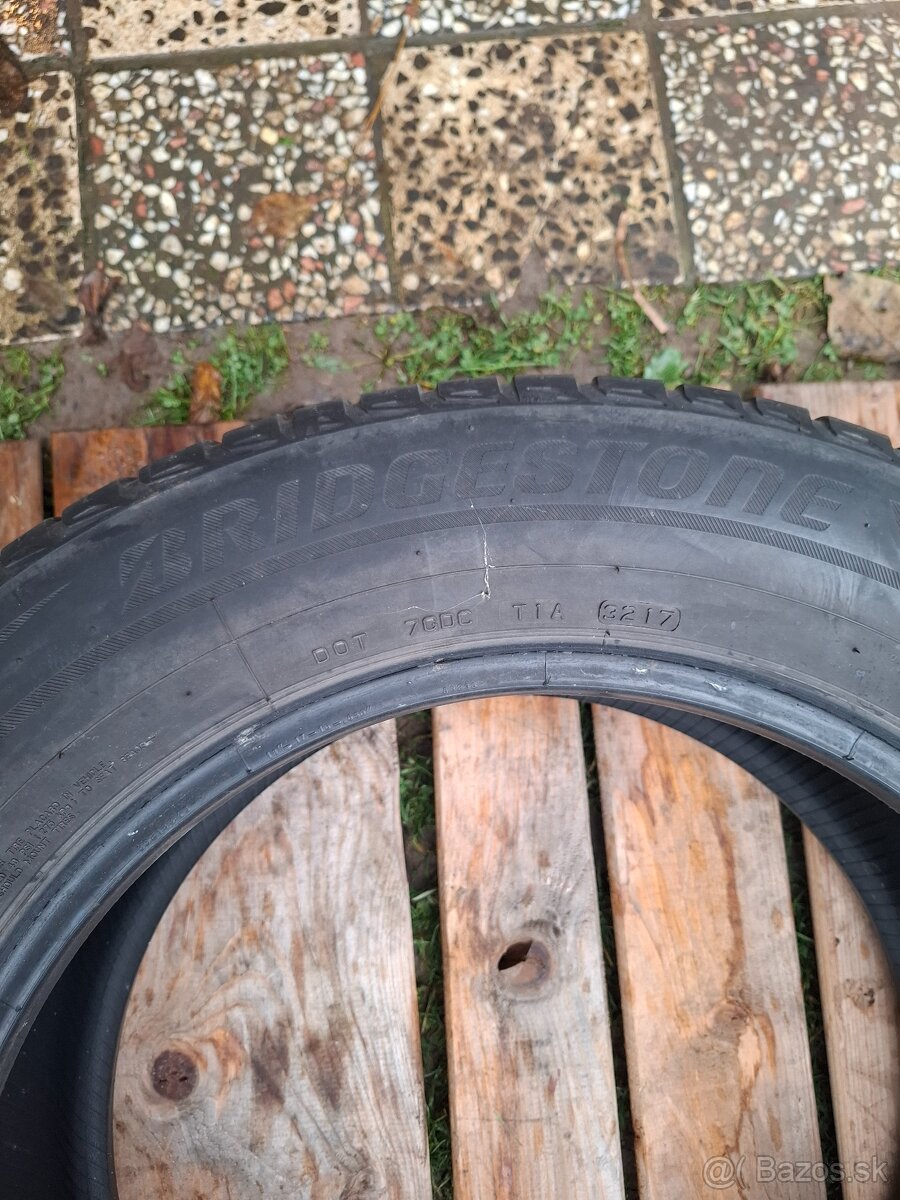 Staré zimné pneumatiky 235/60 r18 - 3