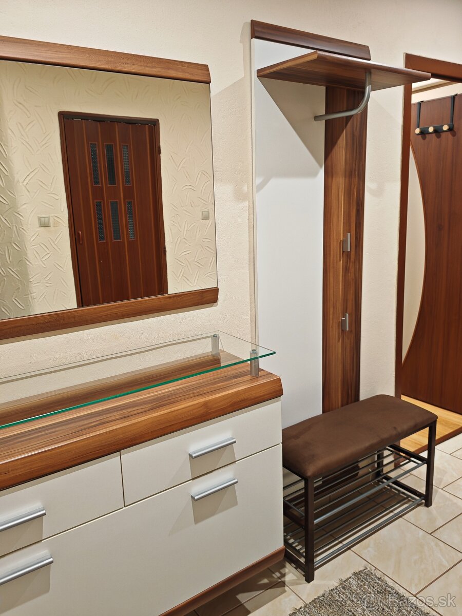 Chodbová zostava - 3