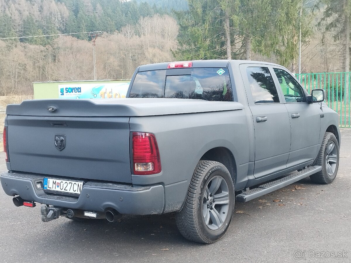 Dodge RAM 5.7 HEMI Sport - 3