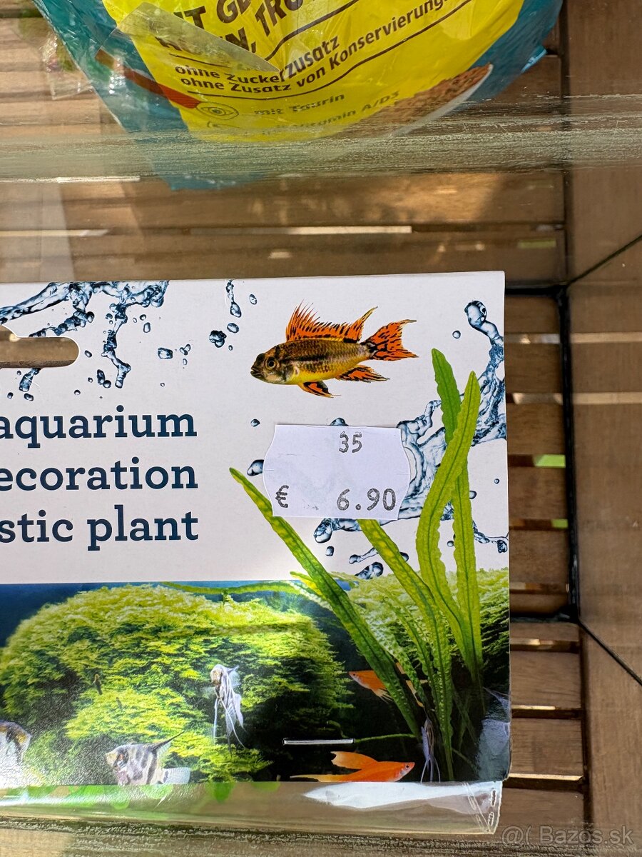 Akvarium + nová umelá rastlina - 3