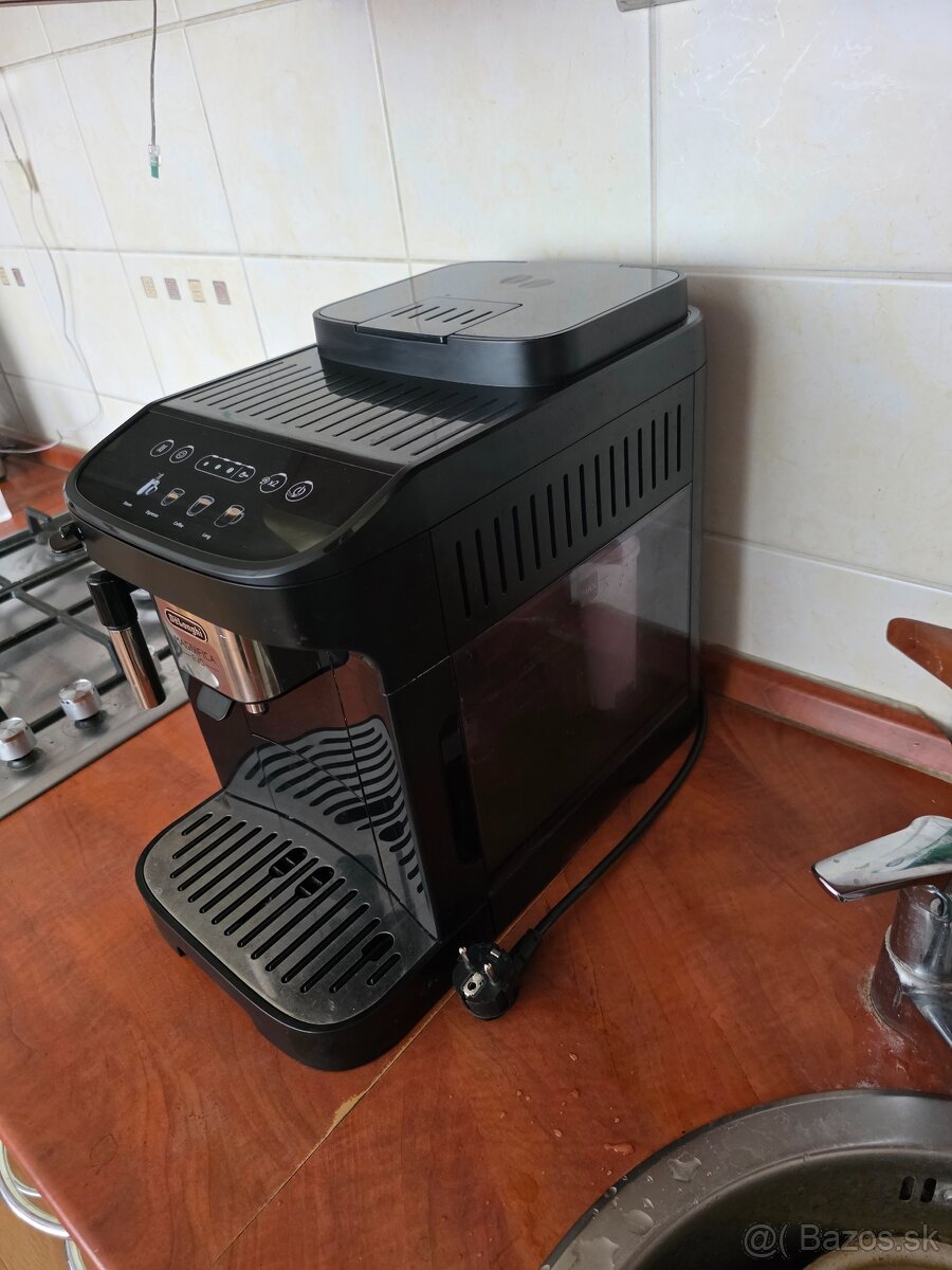 Kavovar Delonghi Ecam - 3