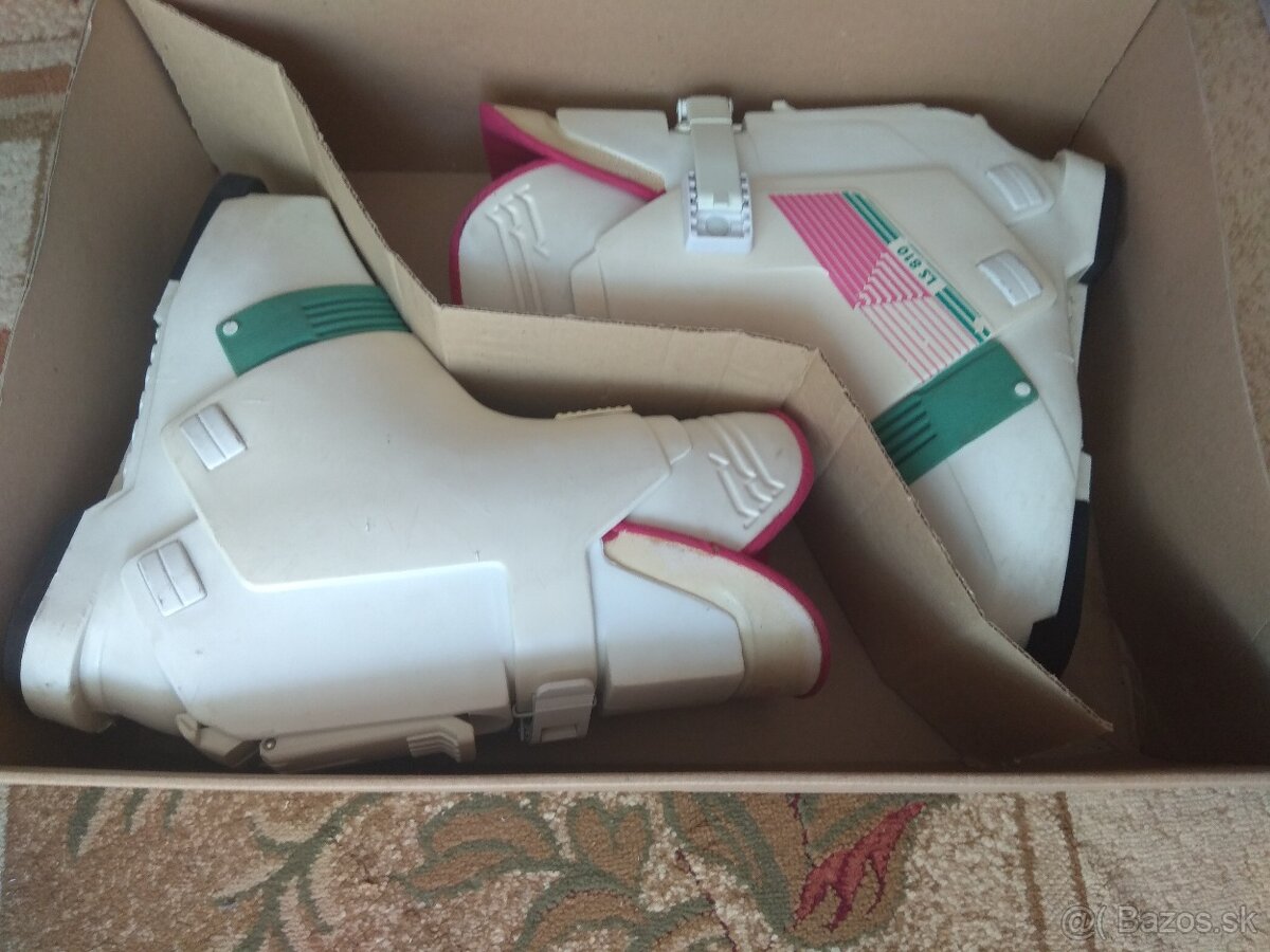 Darujem Lyže a lyžiarky - 3