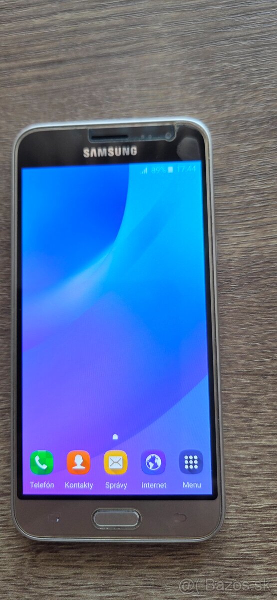 Samsung J3 - 3