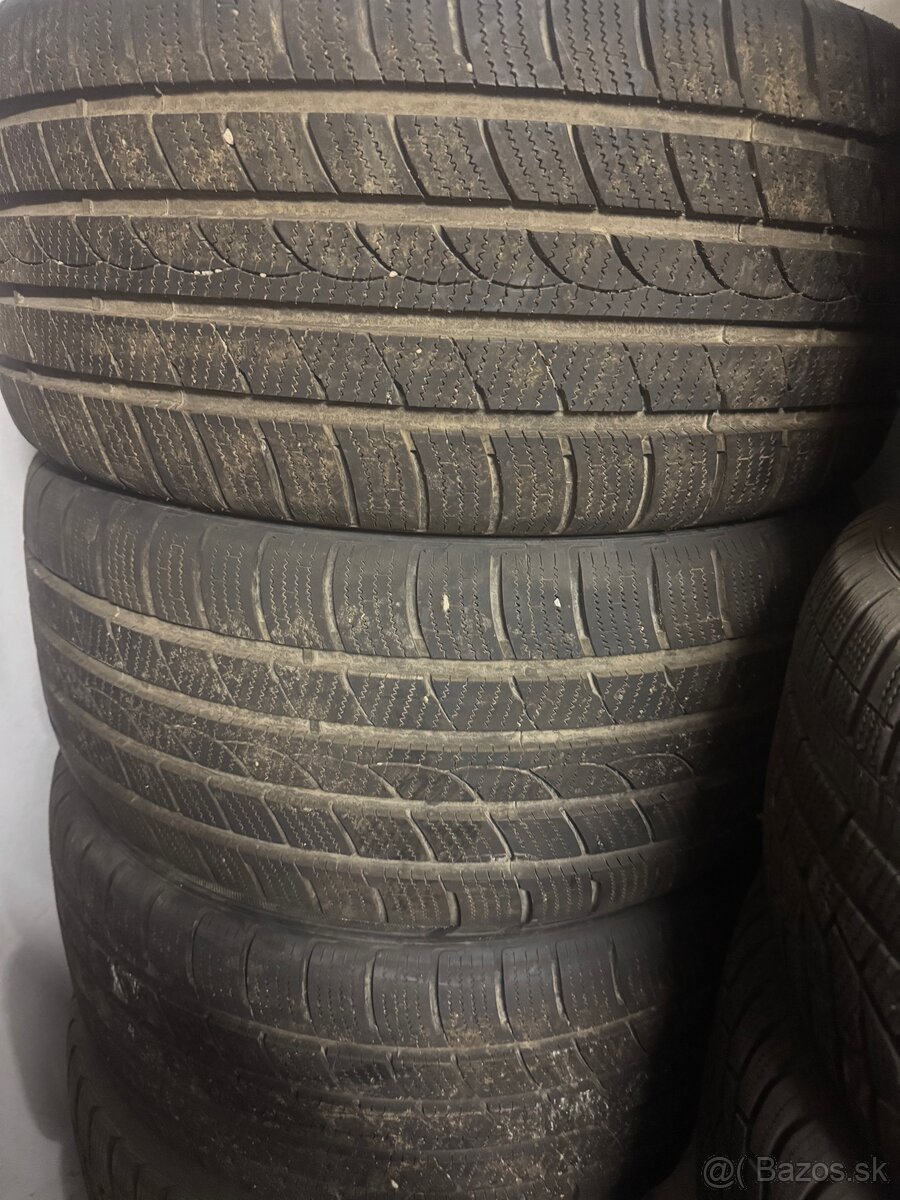 Minerva 275/40R20 106V XL - 3