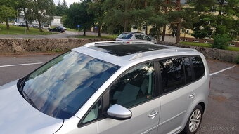 Volkswagen Touran - 3