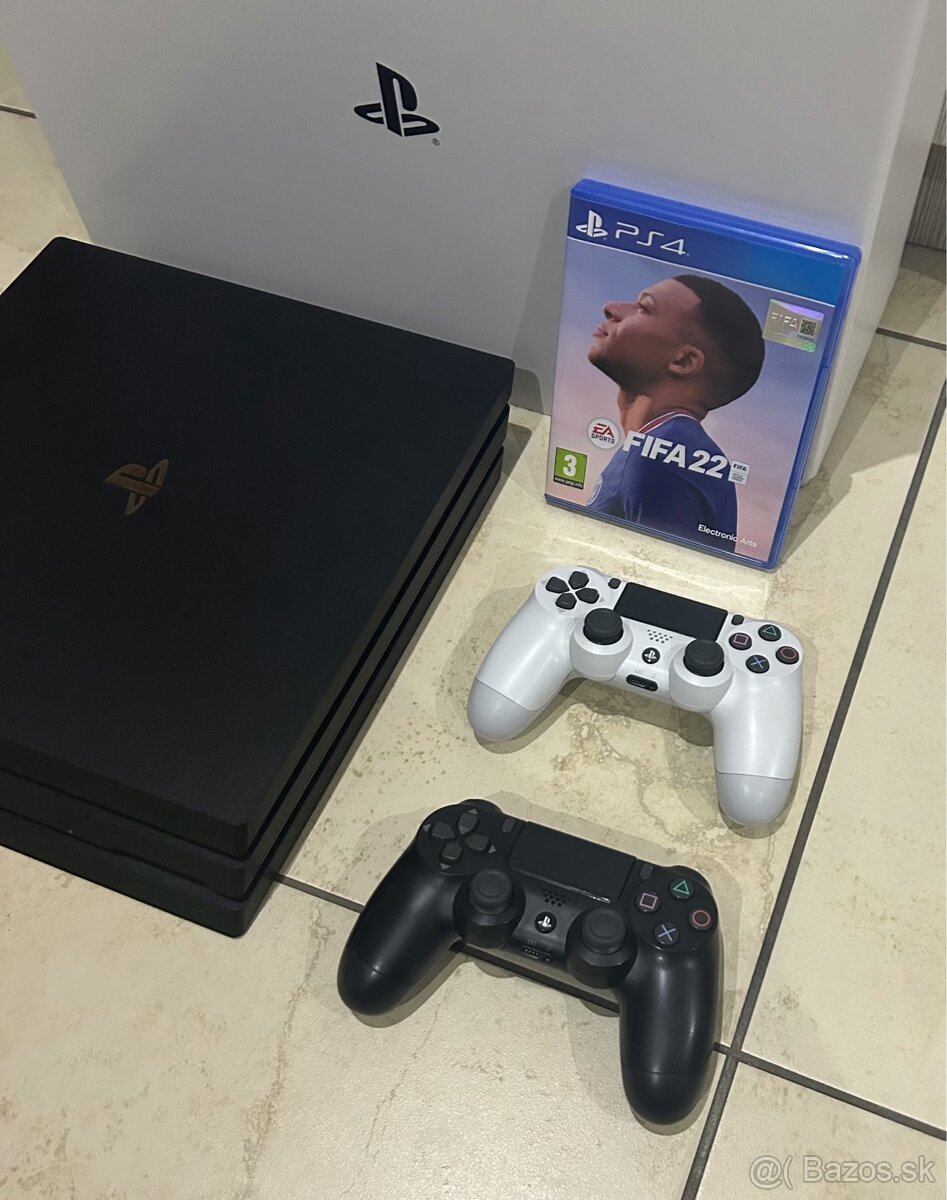 PlayStation 4 PRO (PS4 PRO) 1TB + 2x ovládače - 3