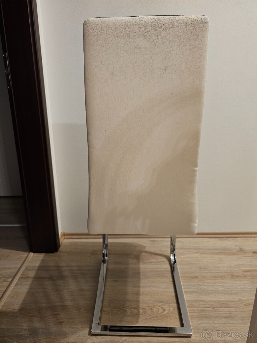 Jedálenské stoličky - 3