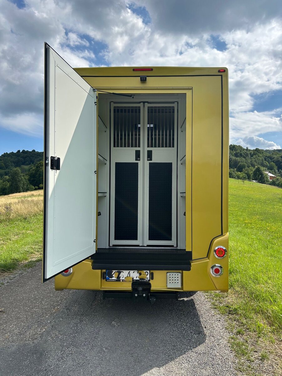 Predám prepravník na kone IVECO - 3