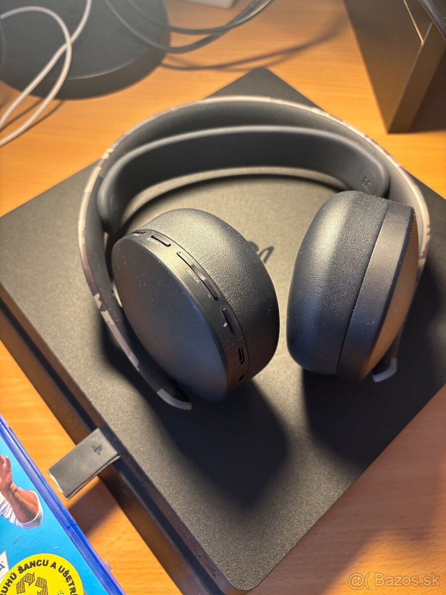 Playstation 4 + účet + hry - 3