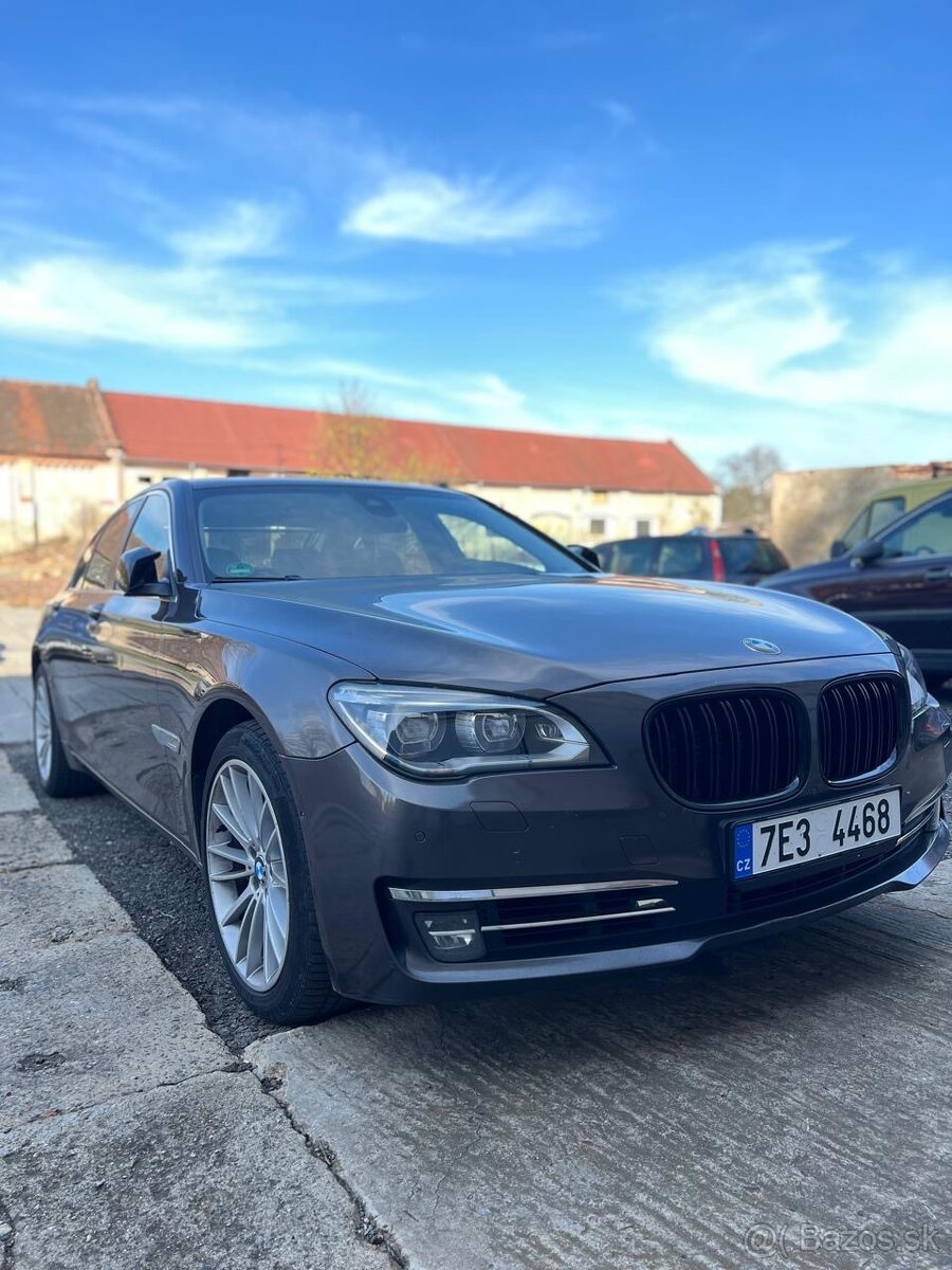 Bmw 750i x drive F01 facelift - 3
