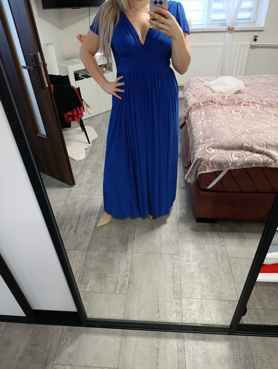 Trblietavé šaty - 3