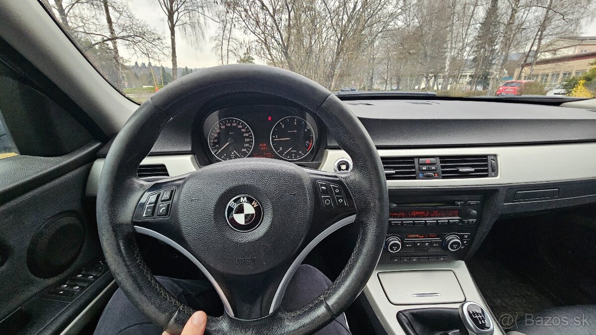 BMW E90 320d M47 120kw - 3