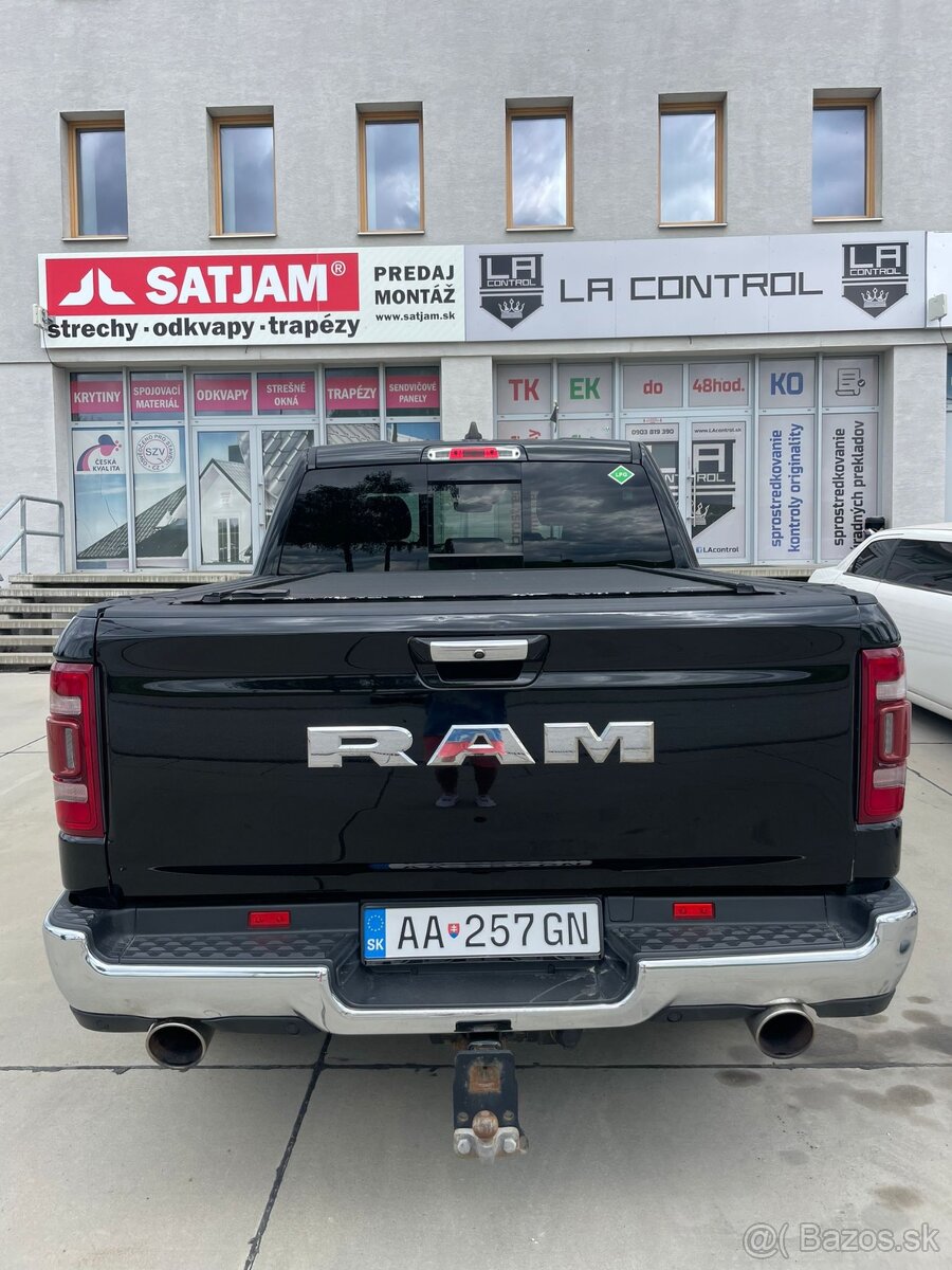 DODGE RAM 1500 LIMITED LONGHORN 5.7 V8 HEMI