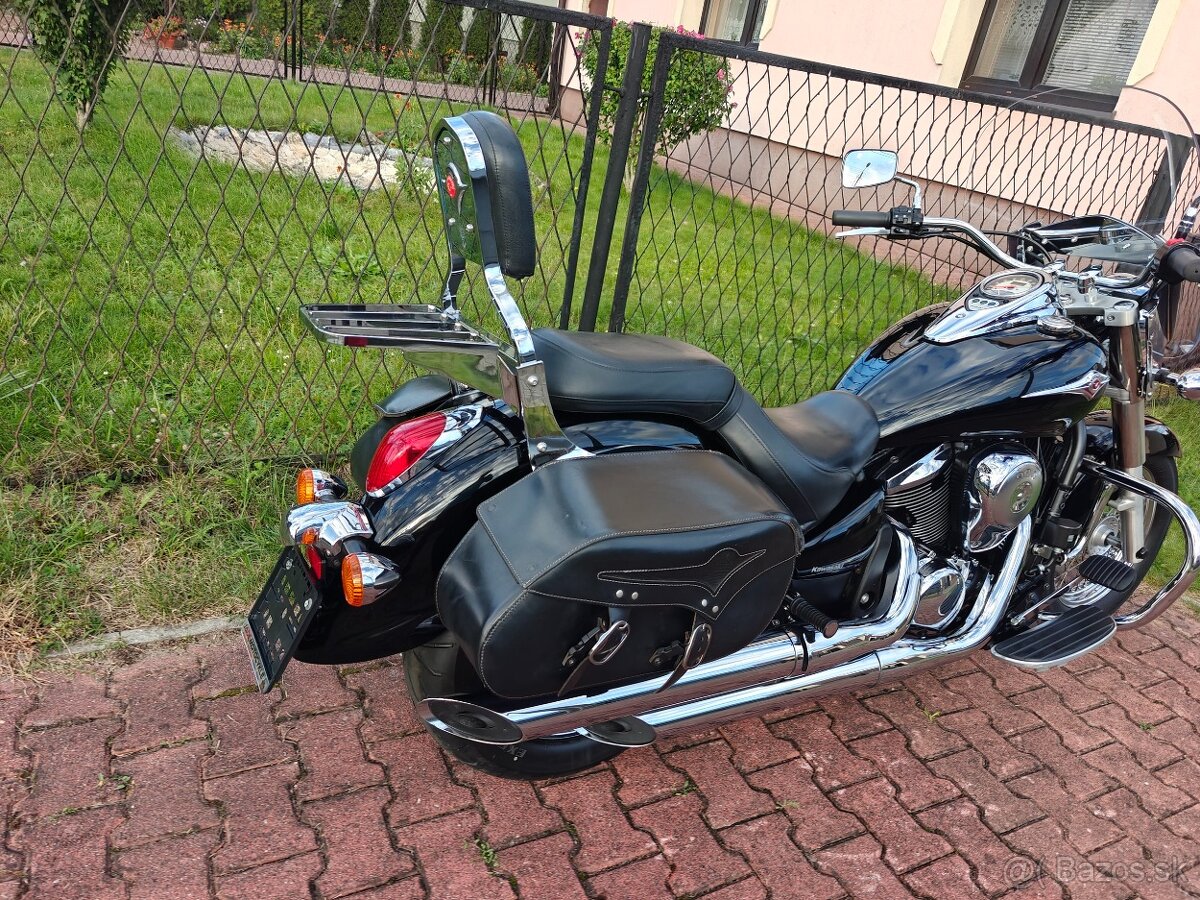 Kawasaki VN 900 Classic - 3