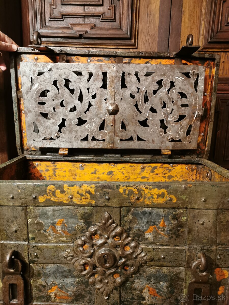 Original renesančna truhlica na predaj - 3