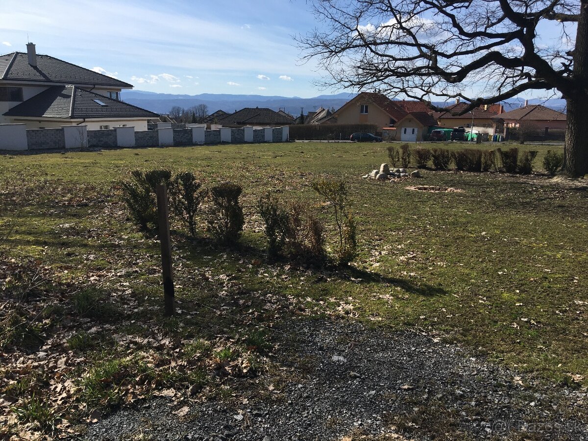 Prenajmem NADHERNY VELKY SLNECNY rovina- pozemok v Teriakov - 3