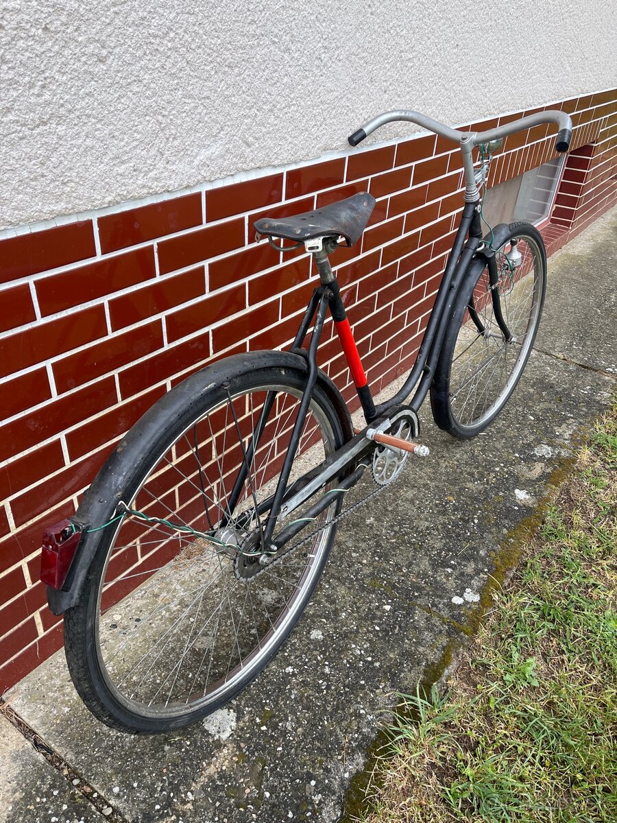 Historický dámsky bicykel Bohatýr - 3