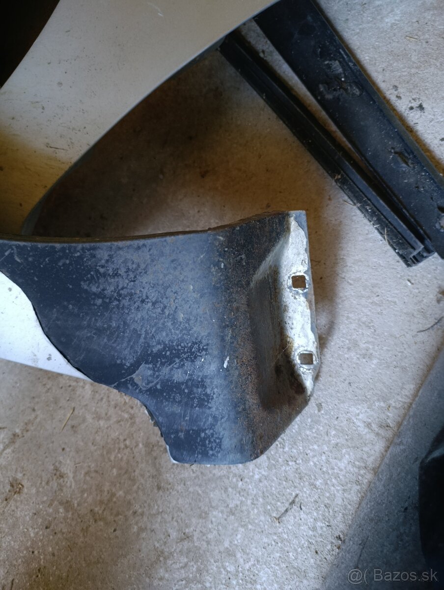 Ford miesta kapota blatník dvere - 3