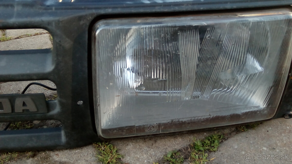 Predam predne svetla na škodu 130 - 3