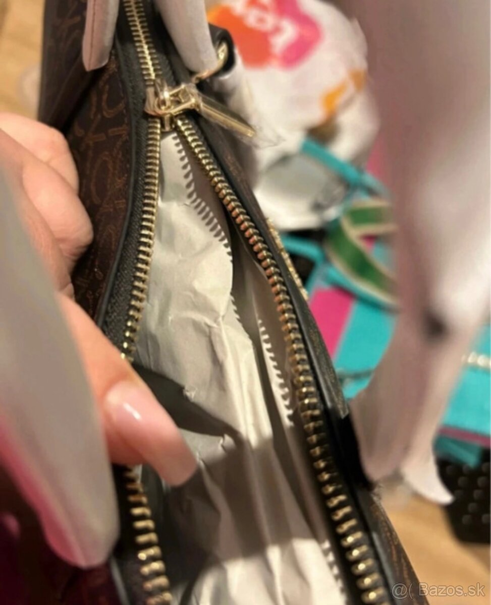 Calvin Klein kabelka - úplne nová - 3