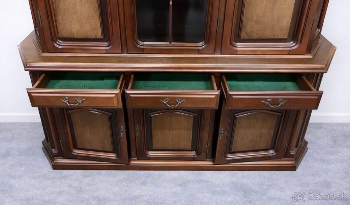 Holandsky masívny príborník - 3