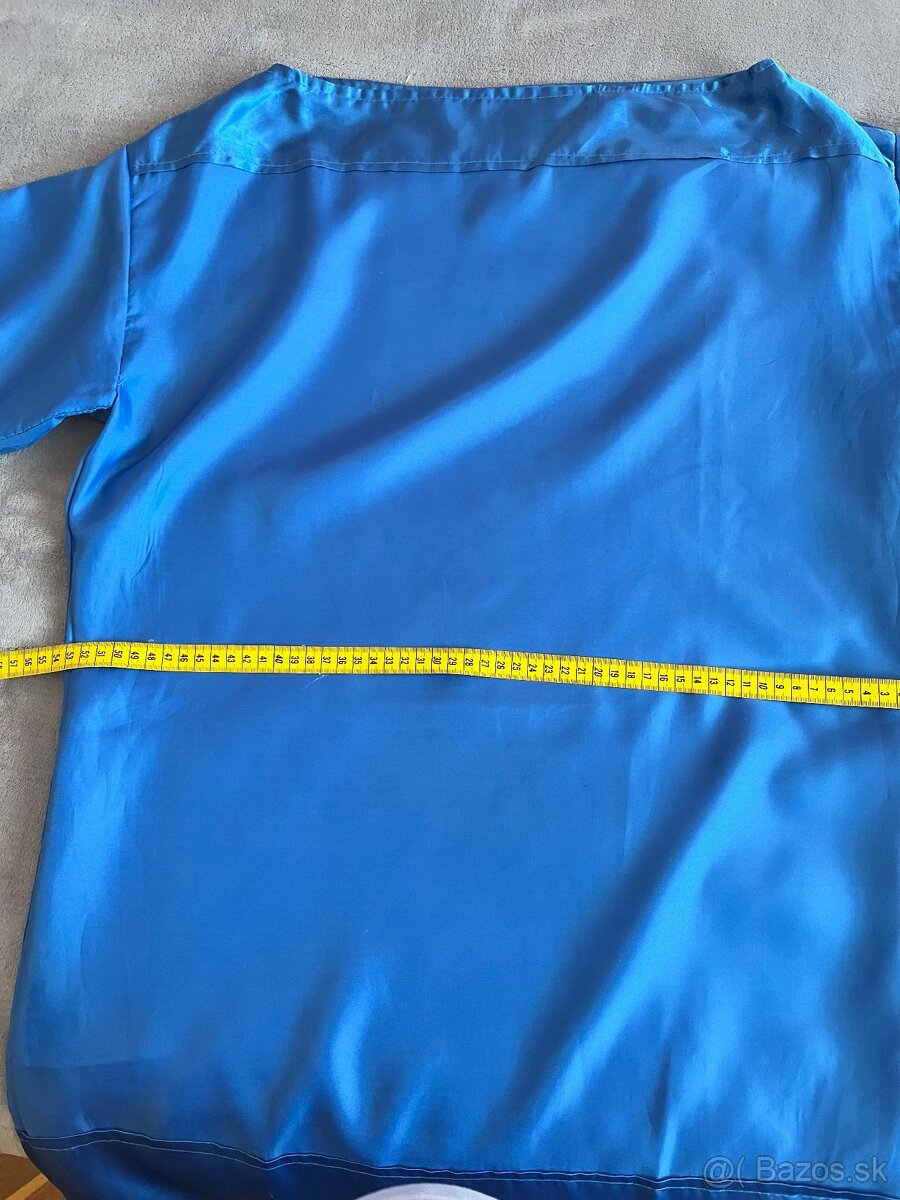 Modré saténové šaty - 3