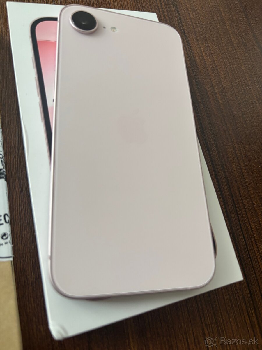 Iphone 17e novy 256GB - 3