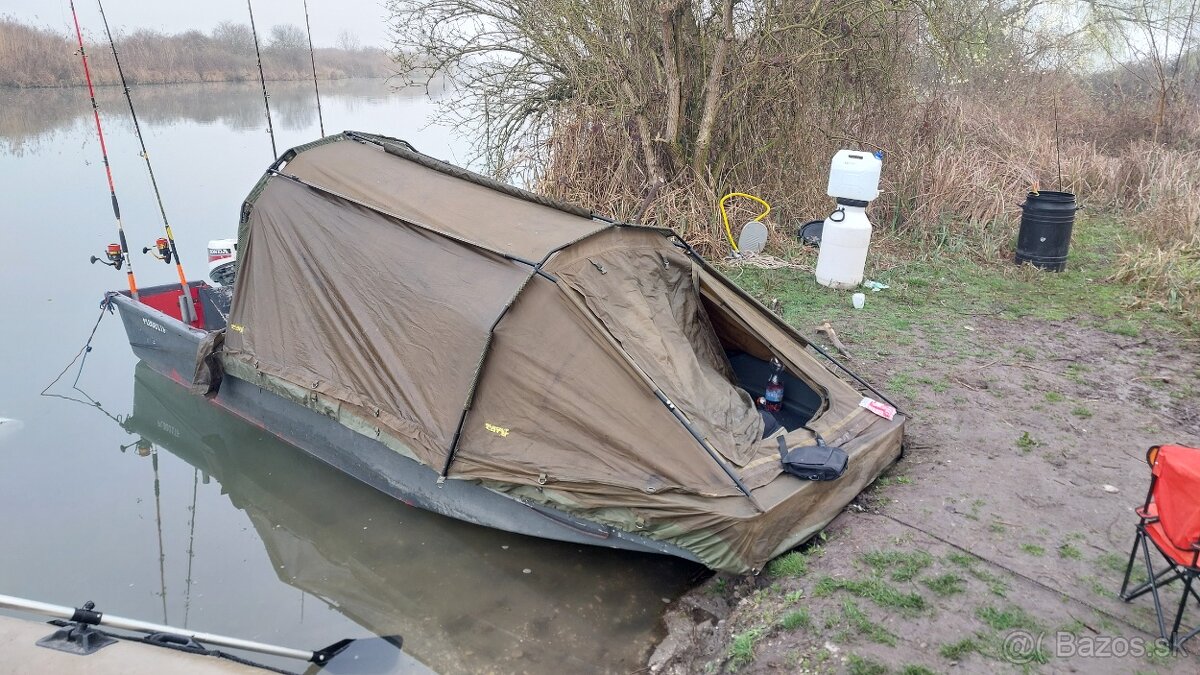 Loď - 3
