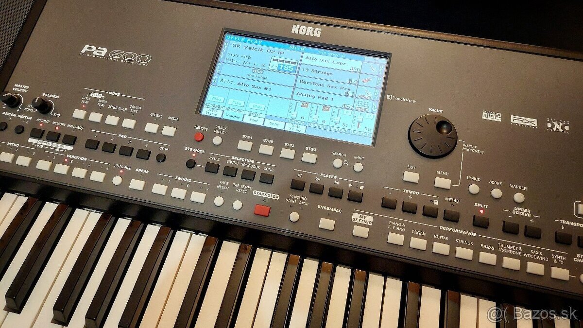 Korg PA600 - 3