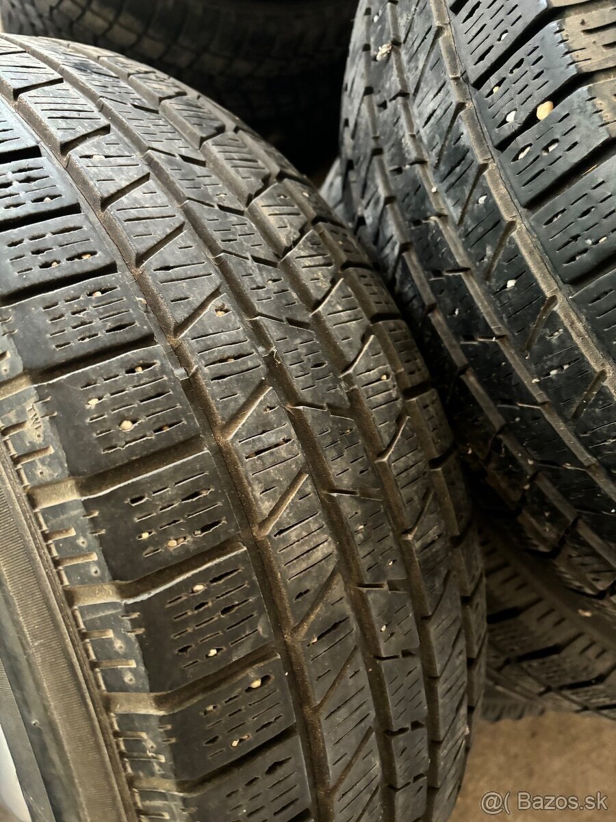 BMW 255/55 R18 - 3
